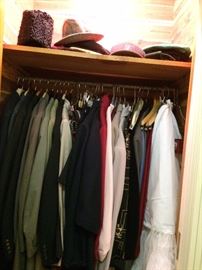 size xl-xxxl women clothes
size 40 men clothes
size 7.5-8.5 shoes women — at Vincent Rd Huntsville 35802 Call 256-656-989five.