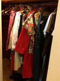 size xl-xxxl women clothes
size 40 men clothes
size 7.5-8.5 shoes women — at Vincent Rd Huntsville 35802 Call 256-656-989five.