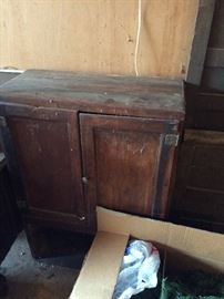 #70 as is cabinet w shelf doors and shelves 26x12x38 $50 — at Vincent Rd Huntsville 35802 Call 256-656-989five