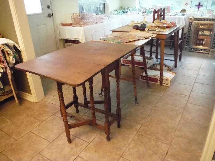 FANTASTIC ANTIQUES ESTATE SALE in Mineola, TX starts on 11/16/2016