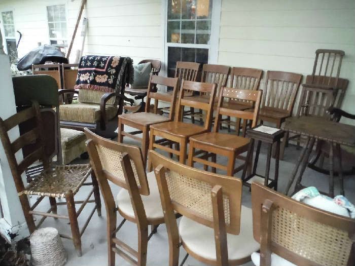FANTASTIC ANTIQUES ESTATE SALE in Mineola, TX starts on 11/16/2016