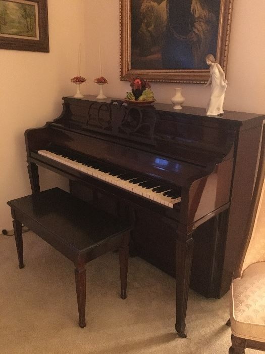 Beautiful vintage Sohmer upright piano