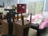 2,200 sq ft of bargains.
