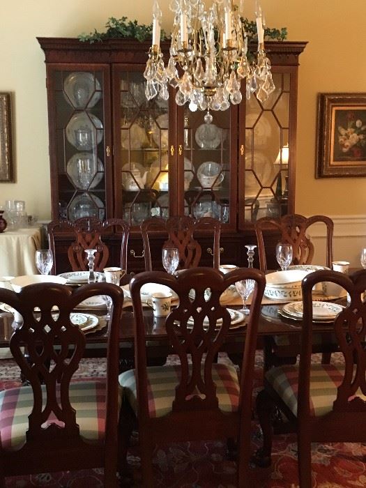 "It's Hickory" dining room suite