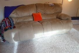 Reclining sofa