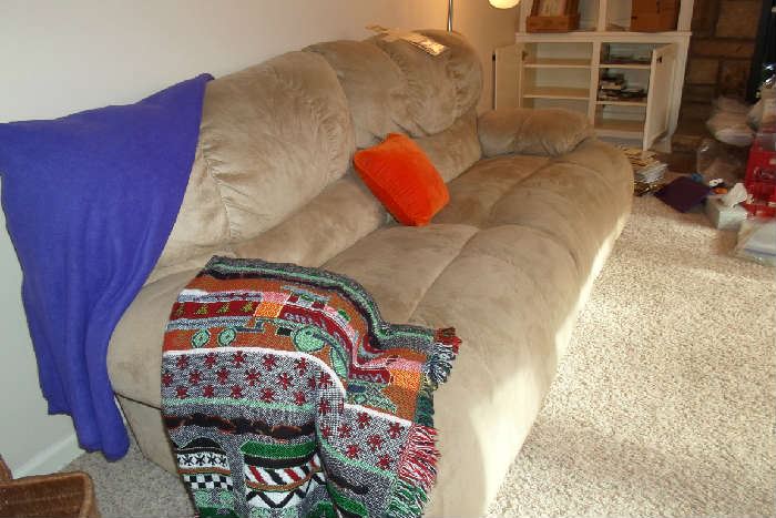 another shot of reclining sofa