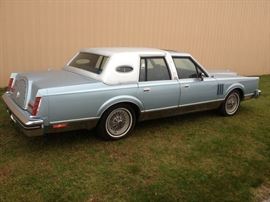 1982 Lincoln Continental Mark IV