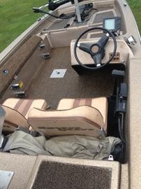 Smoker Craft 17' Fiberglass Fishing Boat w/trailer, 40HP Mercury motor and electric trolling motor