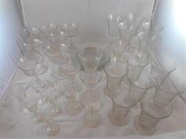 The Sterling Glass Co full set/papers