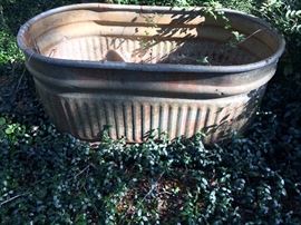 Feed/water container.  DUH