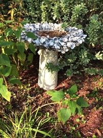 Oyster shell bird bath - very popular right now, all over the Southern Magazines.