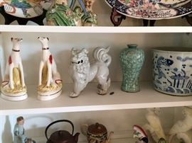 Staffordshire, Antique Foo Dog