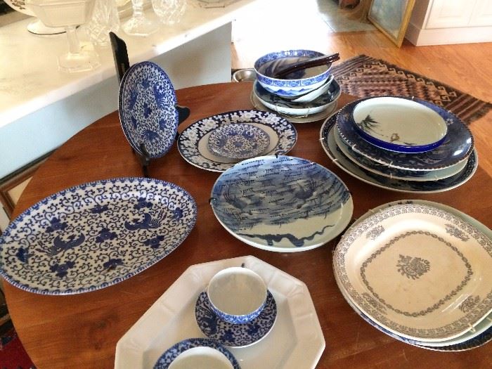 Good Collection of Antique Blue & White plates