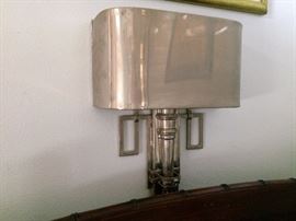 Deco light sconce