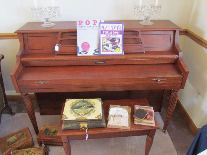 VERY NICE SPINET PIANO WITH MATHCING BENCH