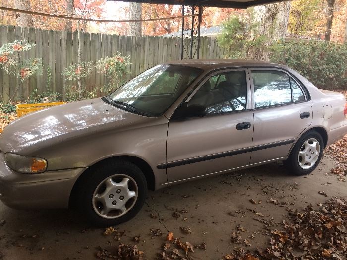 2000 Prizm 162K one owner new brakes and rotors 
New vapor canister . Car was driven daily -  check engine light has benn on for a few years $1050 see Eva                Clean title 