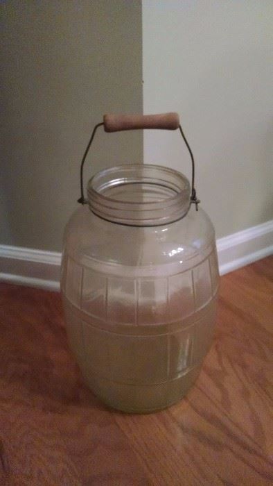 BIG jar with cool handle!