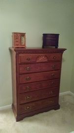 Nice chest!!  All drawers work perfectly!  