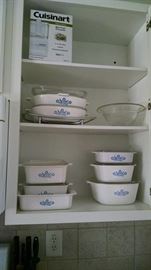 LOVE these pyrex dishes!!