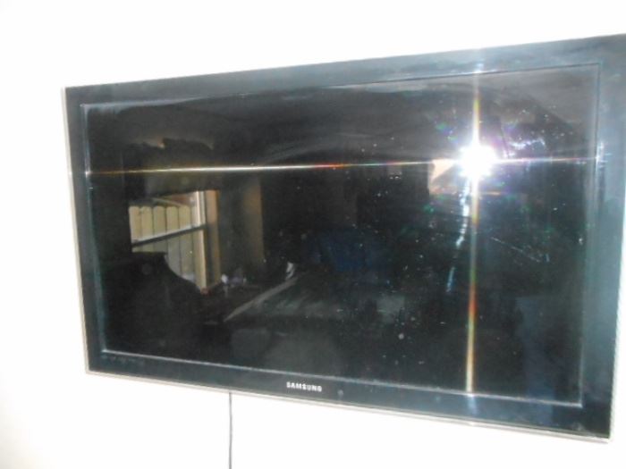 Samsung 40' Flat Screen Tv
