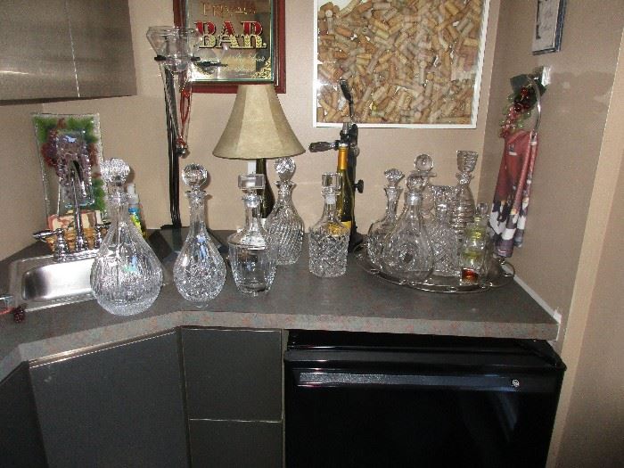 DECANTORS