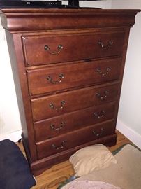 Very nice Chest of Drawers