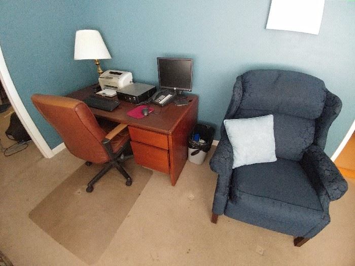 Wooden office desk & office chair