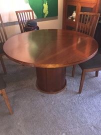 HOUSE OF DENMARK DINING TABLE WITH RETRACTABLE LEAVES