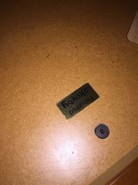 HOUSE OF DENMARK DINING TABLE WITH RETRACTABLE LEAVES - CRACKED SIDE LIP