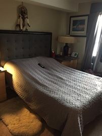 QUEEN SIZE TEMPUR PEDIC ADJUSTABLE BED