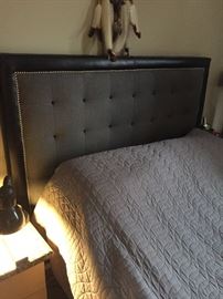 QUEEN SIZE TEMPUR PEDIC ADJUSTABLE BED