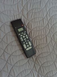 QUEEN SIZE TEMPUR PEDIC ADJUSTABLE BED