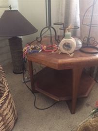 corner table