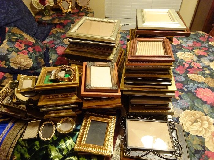 lots of frames