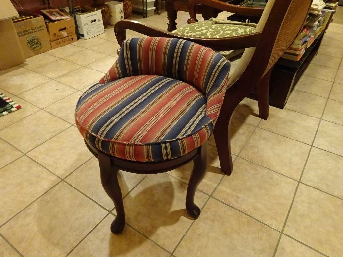 swivel vanity chair