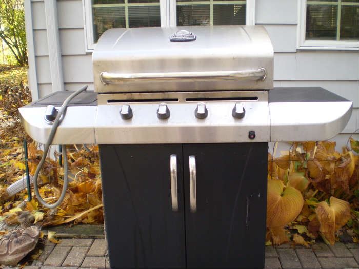 o super large gas grill