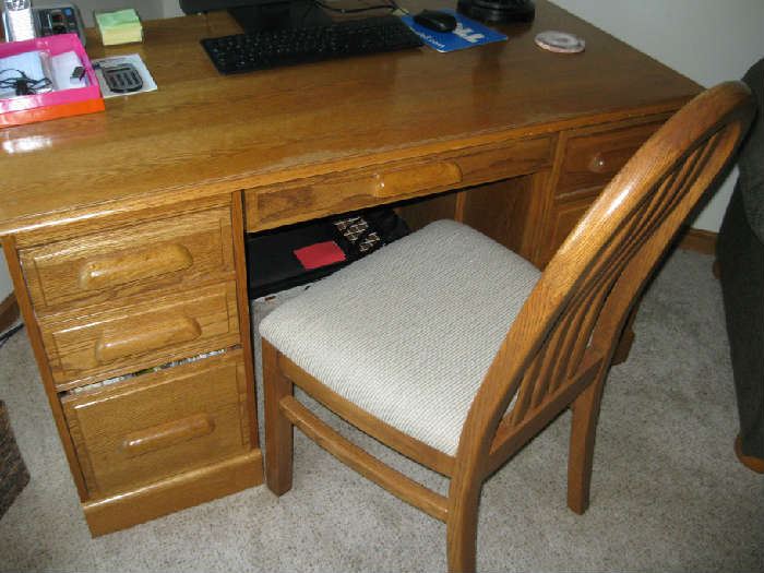 oak desk