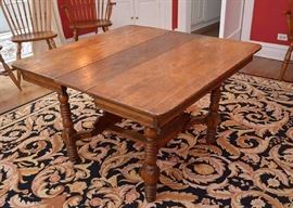 Antique Oak Wood Table with Expansion Leaf
