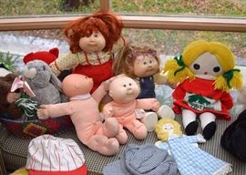 Dolls & Stuffed Animals