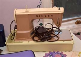 Singer Sewing Machine