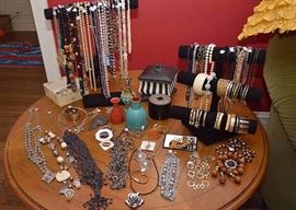 Women's Costume Jewelry
