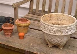 Garden Planters, Pots & Decor