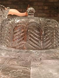 Gorgeous Crystal Cake Stand with Cover