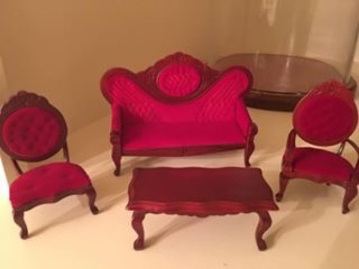 Brand New Elegant Pieces of Doll Furniture