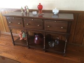 Oak Primitive Style Server