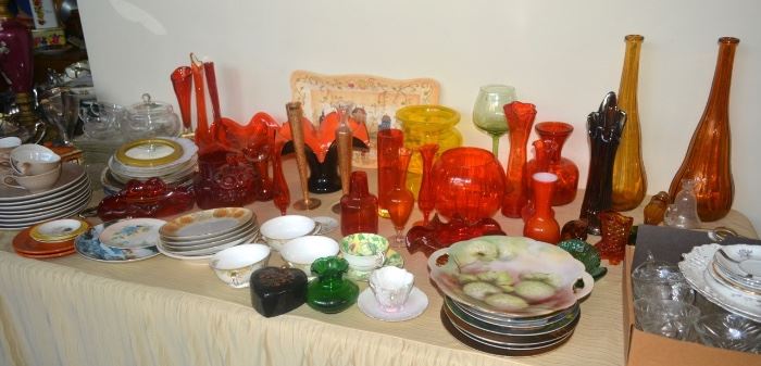 Tables of Vintage Glass, including Blenko
