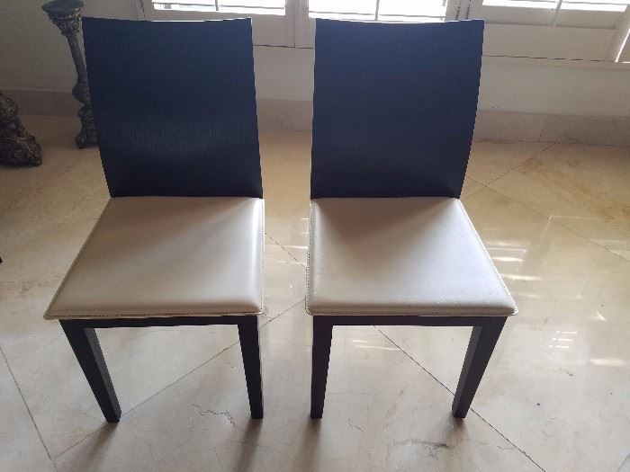 4 chairs we only show 2 