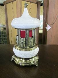 TORNA A SURRIENTO SANTA LUCIA SWISS MUSICAL WHITE LIPSTICK MOVEMENT, SHOWN OPENED