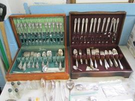 SILVERPLATE FLATWARE SETS