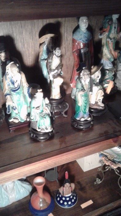 More figurines